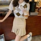 Short-sleeve Polo Collar Plaid Knit Top / Plain Pleated Mini Skirt