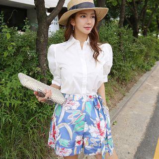 Set: Plain Puff-sleeve Shirt + Flower Print Shorts