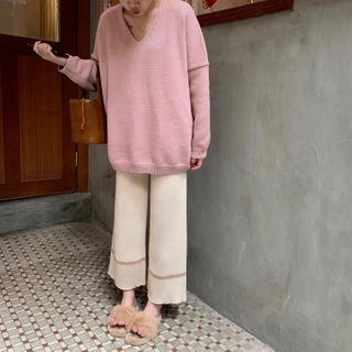 V-neck Sweater / Knit Wide-leg Pants