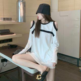 Crew-neck Two Tone Cold-shoulder  Oversize Tee White - One Size
