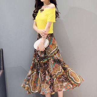 Set : Off-shoulder Short-sleeve T-shirt + Print Midi Skirt