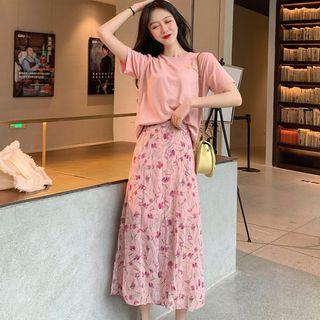 Plain Short-sleeve Top / Floral A-line Midi Skirt