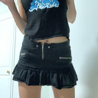Mid Rise Zip-detail Ruffled-hem Mini Denim Skirt