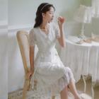 V Neck Short-sleeve Lace Dress