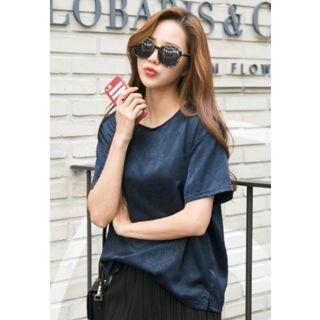 Key Hole-back Velvet Top