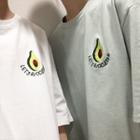 Avocado Embroidered Elbow Sleeve T-shirt