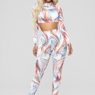 Set: Long-sleeve Printed Top + Skinny Pants