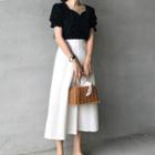 Short-sleeve Crinkled Top / Lace Midi A-line Skirt