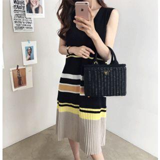 Sleeveless Pleated-hem Striped Dress