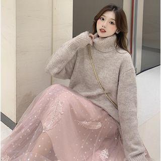 Turtle-neck Sweater / Midi A-line Mesh Skirt