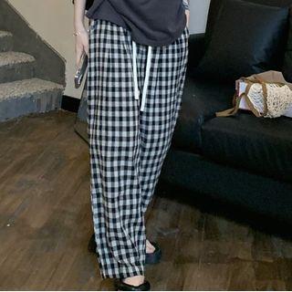 Short-sleeve Lettering T-shirt / Drawstring Plaid Pants