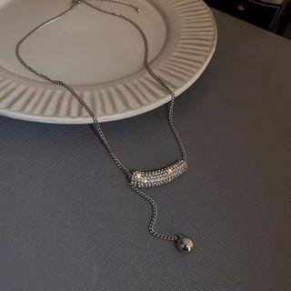 Curve Rhinestone Pendant Alloy Necklace Necklace - Silver - One Size