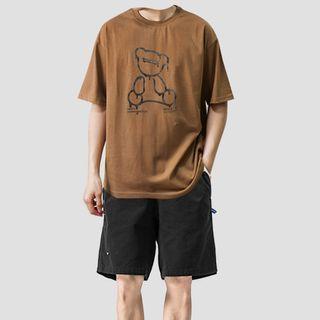 Short-sleeve Bear Print T-shirt / Plain Shorts