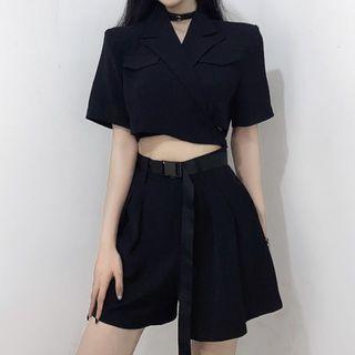 Set: Short-sleeve Cropped Shirt + Shorts + Belt