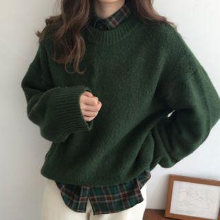 Long-sleeve Plaid Shirt / Plain Sweater