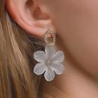 Resin Flower Dangle Earring 01-5129 - White - One Size