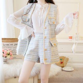 Set: Ruffled Blouse + Shorts + Jacket