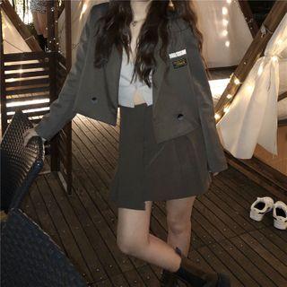 Tag Cropped Blazer / Asymmetrical Pleated Mini Skirt
