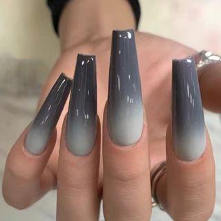 Gradient Pointed Faux Nail Tips