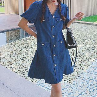 Short-sleeve Button-up A-line Denim Dress
