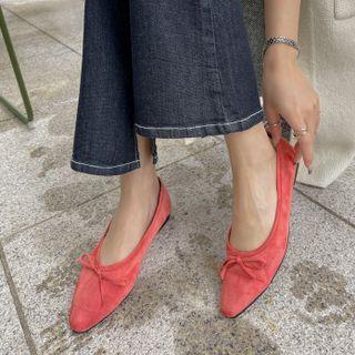 Pointy-toe Faux-suede Beribboned Flats