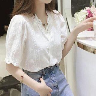 Lantern-sleeve V-neck Lace Blouse Top