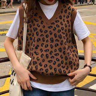 Leopard Print V-neck Knit Vest
