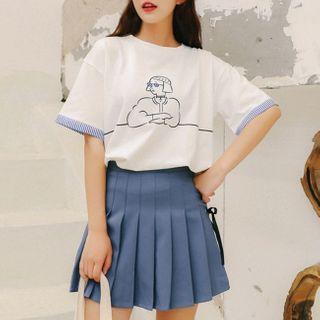 Short-sleeve Printed T-shirt / Mini A-line Pleated Skirt / Set
