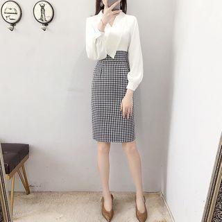 Long-sleeve V-neck Checked Sheath Dress