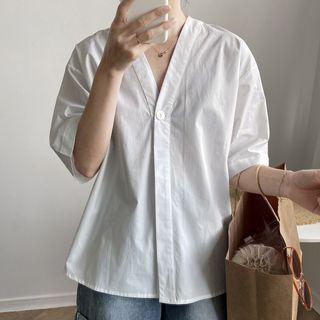 Back-slit Elbow-sleeve Blouse