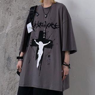 Cross Print Lettering Elbow-sleeve T-shirt