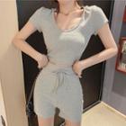 Set: Short-sleeve Hooded T-shirt + Sweatshorts