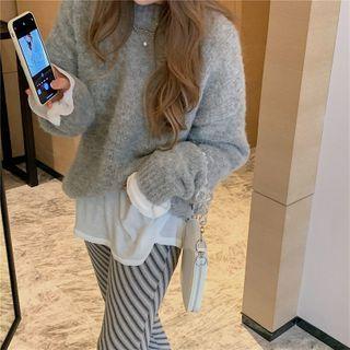 Long-sleeve T-shirt / Sweater / Striped Wide-leg Pants