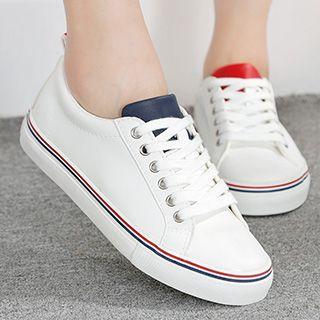 Non Matching Shoe Tongue Lace Up Sneakers