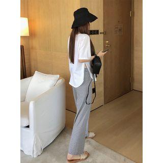 Slited Crop T-shirt / Striped Boot-cut Pants