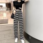 Cut-out Short-sleeve Cropped Top / Houndstooth Straight-cut Pants