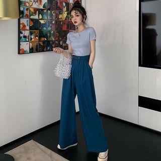 Short-sleeve T-shirt / Wide-leg Dress Pants