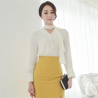 Cutaway-neck Half-placket Blouse