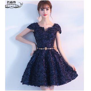 V-neck Flower Applique Short-sleeve Cocktail Dress