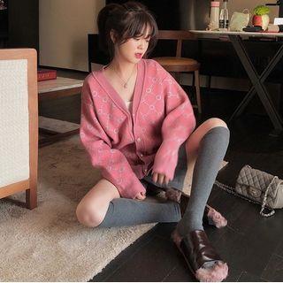 Pattern V-neck Knit Cardigan