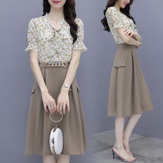 Set: Short-sleeve Tie-neck Floral Print Top + Chained Midi A-line Skirt