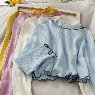 Cropped Light T-shirt