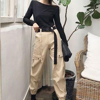 Long-sleeve Plain T-shirt / High-waist Jogger Pants