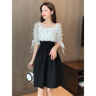 Square-neck Elbow-sleeve Mini A-line Dress