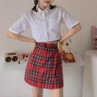 Elbow-sleeve Cropped Shirt / Plaid Mini A-line Skirt