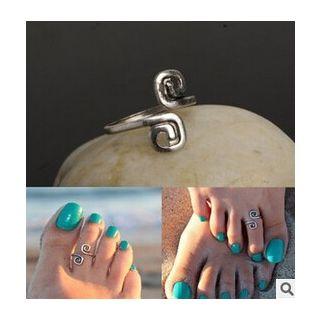 Retro Lucky Ring