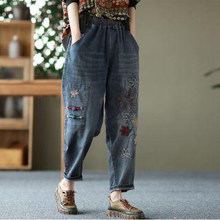 Floral Embroidered Cropped Baggy Jeans