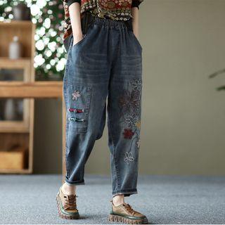 Floral Embroidered Cropped Baggy Jeans