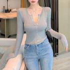 Long-sleeve Clasp Button Crop Top
