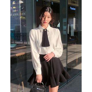 Dali Hotel Hidden-button Blouse With Tie